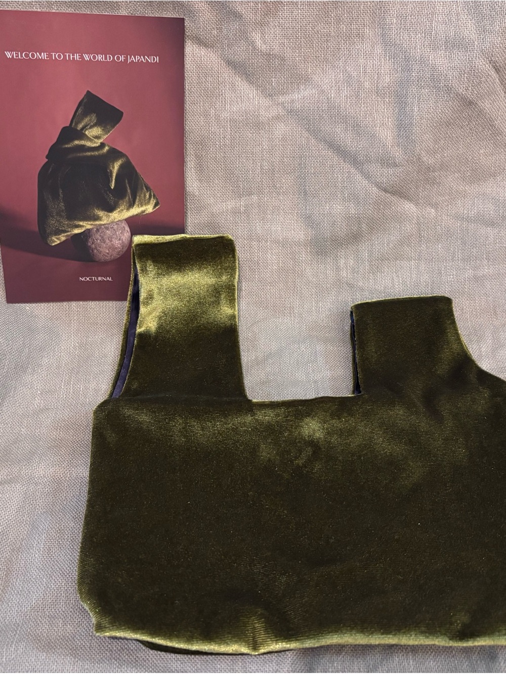 Nocturnal Japandi Knot Bag - Scandinavian Green Velvet - Picture 3 of 6